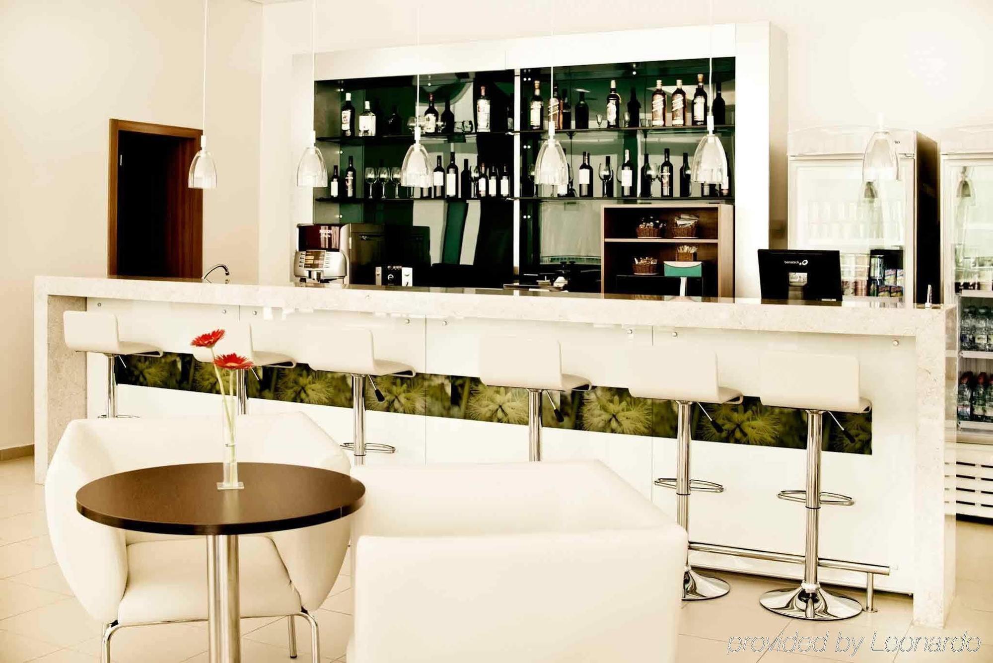 Hotel Ibis Canoas Shopping 3*