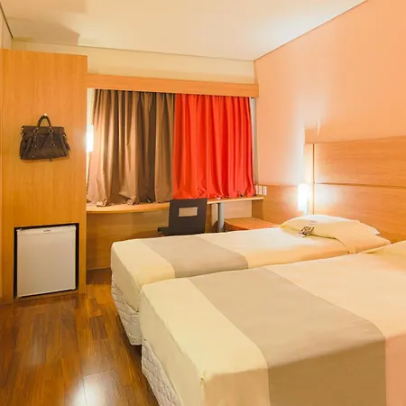 Ibis Canoas Shopping Exterior foto