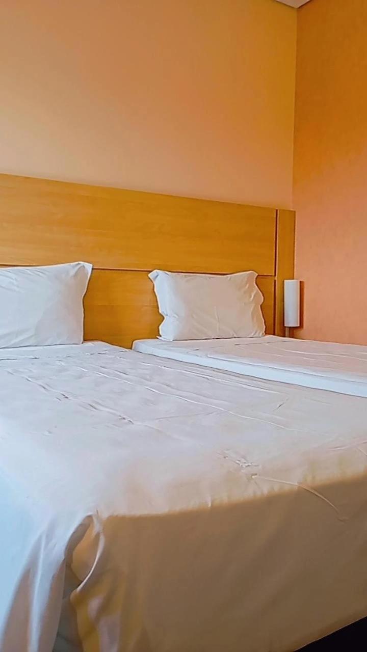 Ibis Canoas Shopping